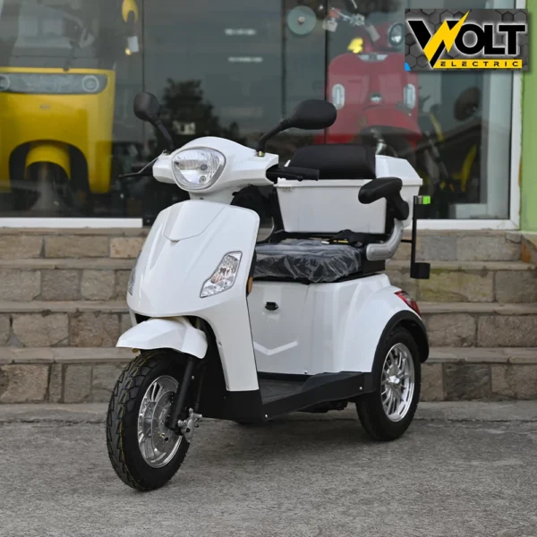 Луксозна електрическа триколка volt electric fm1, white, 1500w, 20ah, плавен старт, аудио система и аларма, с рекуперация и магнитна спирачка