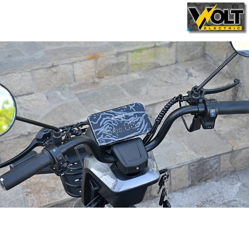 Електрическа триколка bullmax c2 с 5 батерии, 3 места, крачна спирачка, led дисплей, 1500w/60v/20ah, сив металик