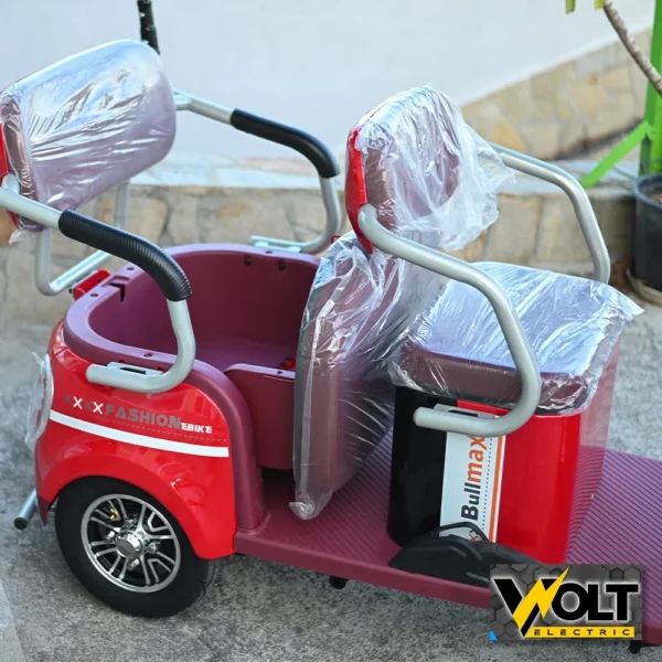 Двуместна електрическа триколка с покрив bullmax cruizer