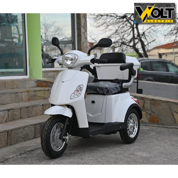 Луксозна електрическа триколка volt electric fm1, white, 1500w, 20ah, плавен старт, аудио система и аларма, с рекуперация и магнитна спирачка