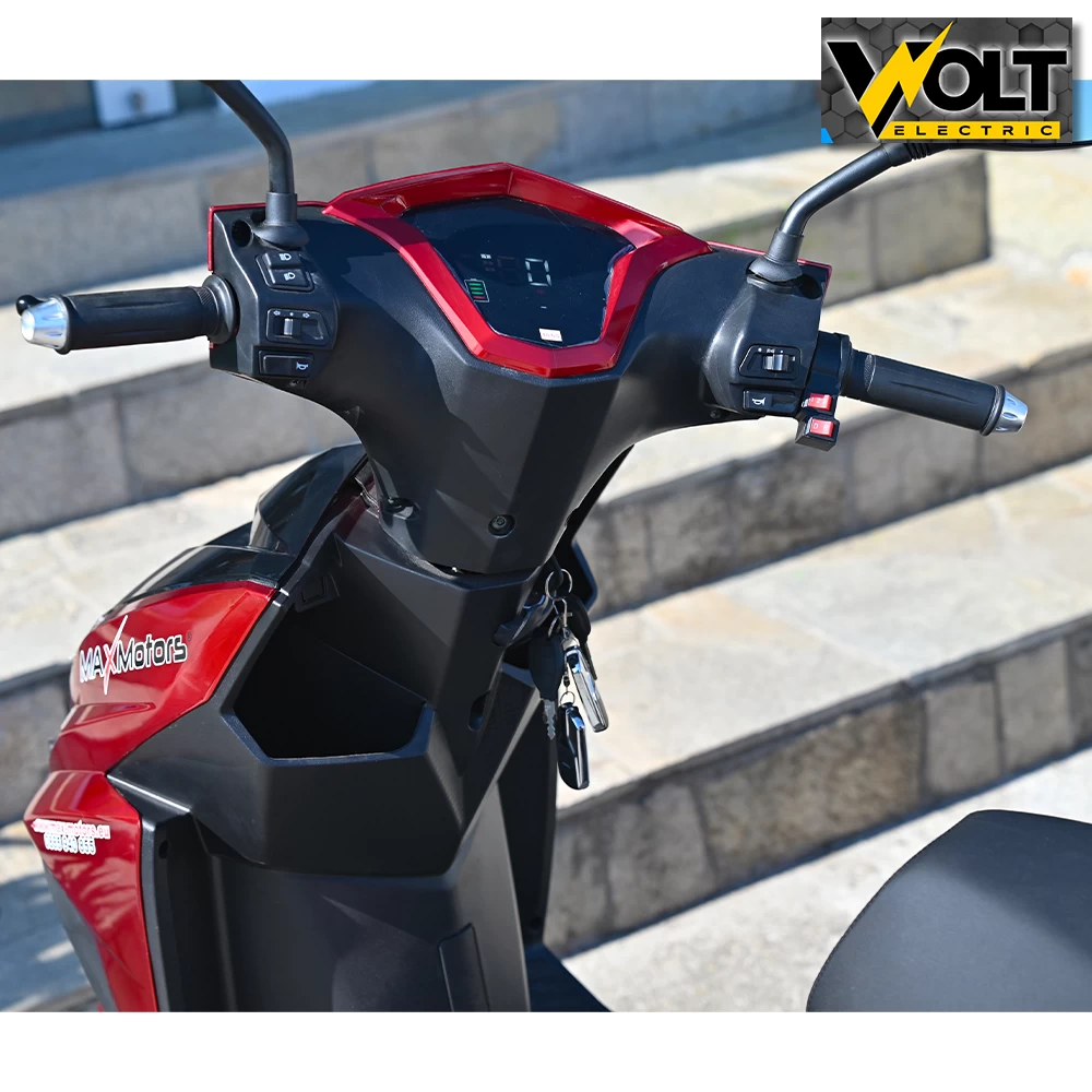 Електрически скутер триколка max motors sport 1500w red