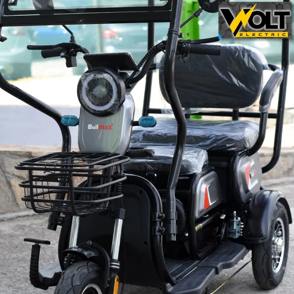 Триместна електрическа триколка bullmax c1 1500w, 20ah, с покрив и страници подарък
