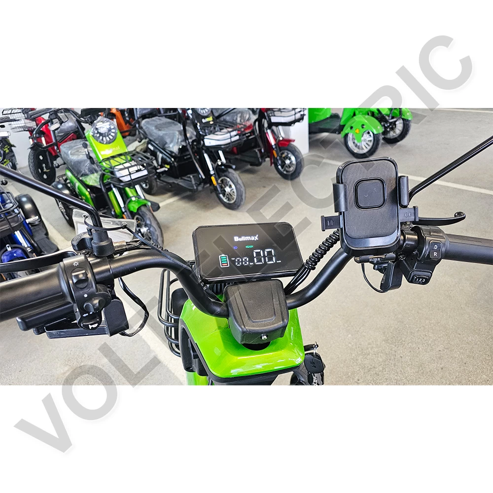 Електрическа триколка bullmax c2 с 5 батерии, 3 места, крачна спирачка, led дисплей, 1500w/60v/20ah, green