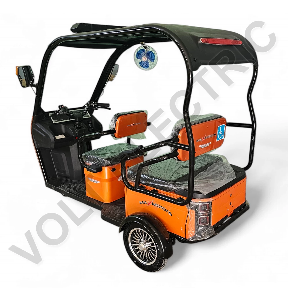 Двуместна карго триколка max motors с покрив, led бар и аудио система, камера, 2000w, 60v
