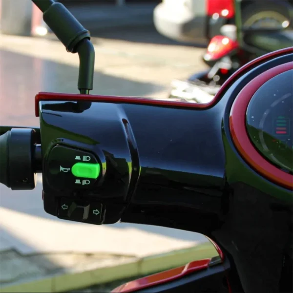 Електрическа триколка max motors fm1 1500w, 60v, 20ah, червен металик