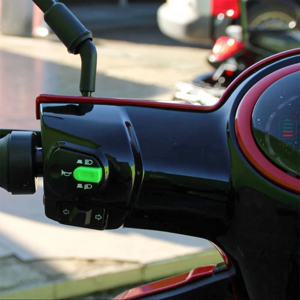 Електрическа триколка max motors fm1 1500w, 60v, 20ah, червен металик