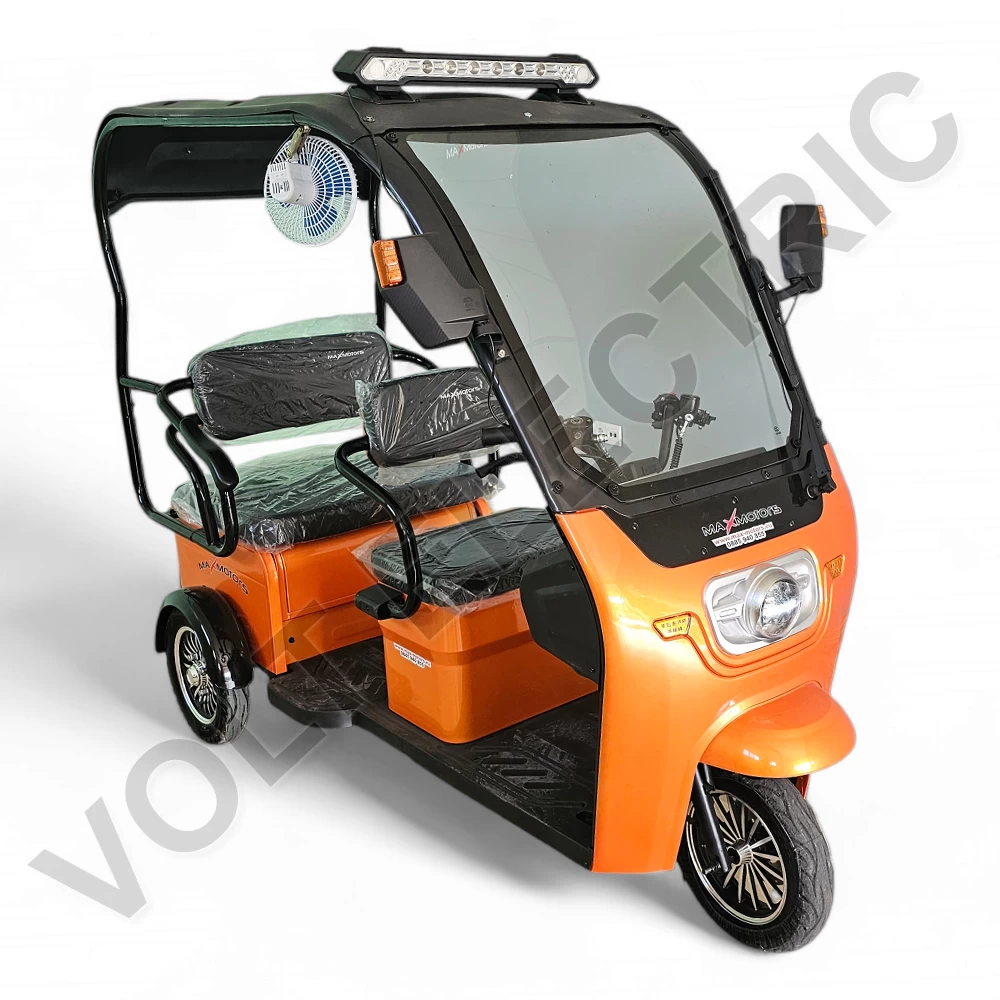 Двуместна карго триколка max motors с покрив, led бар и аудио система, камера, 2000w, 60v