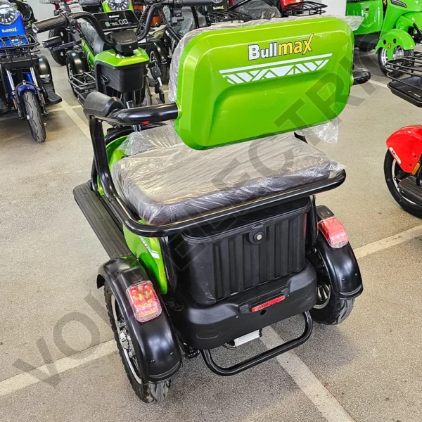 Електрическа триколка bullmax c2 с 5 батерии, 3 места, крачна спирачка, led дисплей, 1500w/60v/20ah, green