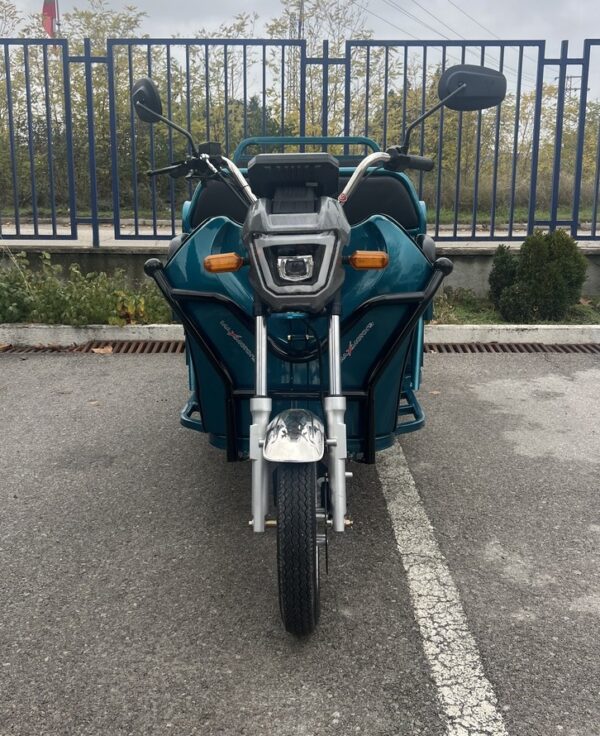 Триместна товарна електрическа триколка max motors go pro 2000w, (трансформираща се)