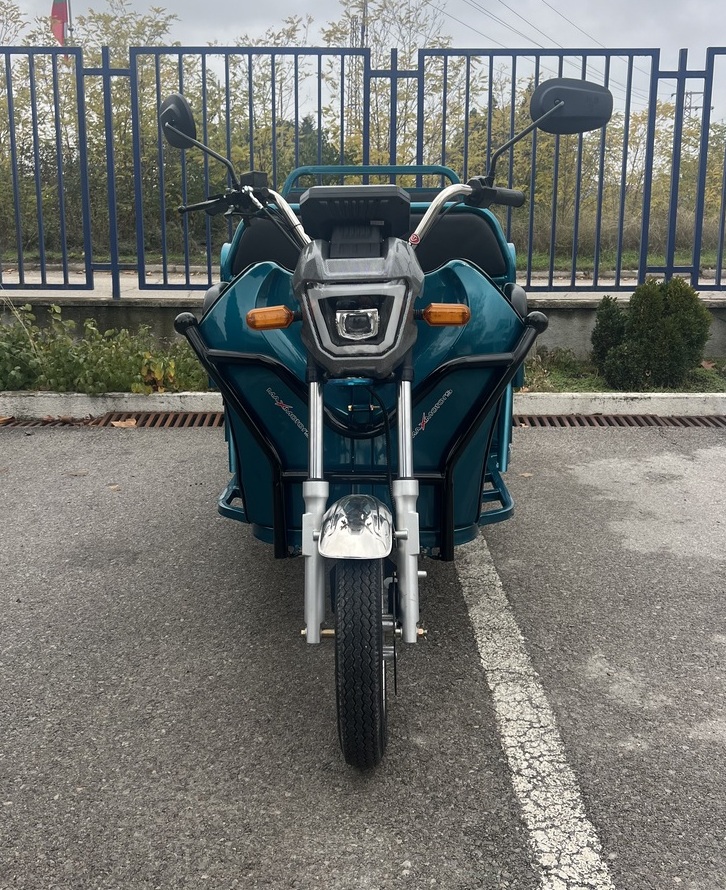 Триместна товарна електрическа триколка max motors go pro 2000w, (трансформираща се)