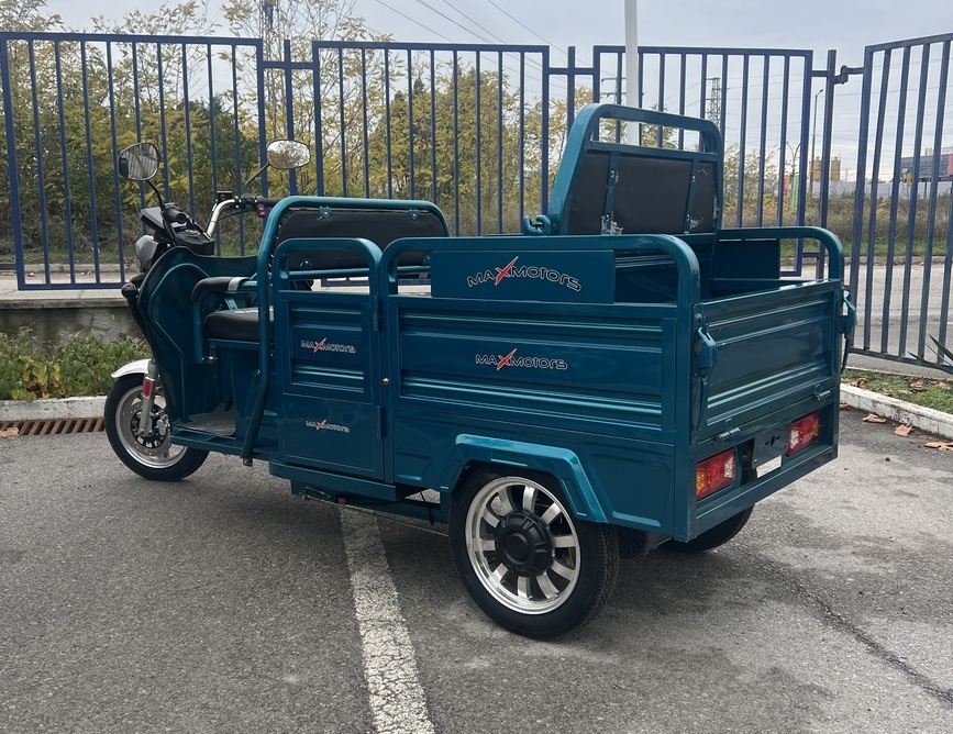 Триместна товарна електрическа триколка max motors go pro 2000w, (трансформираща се)