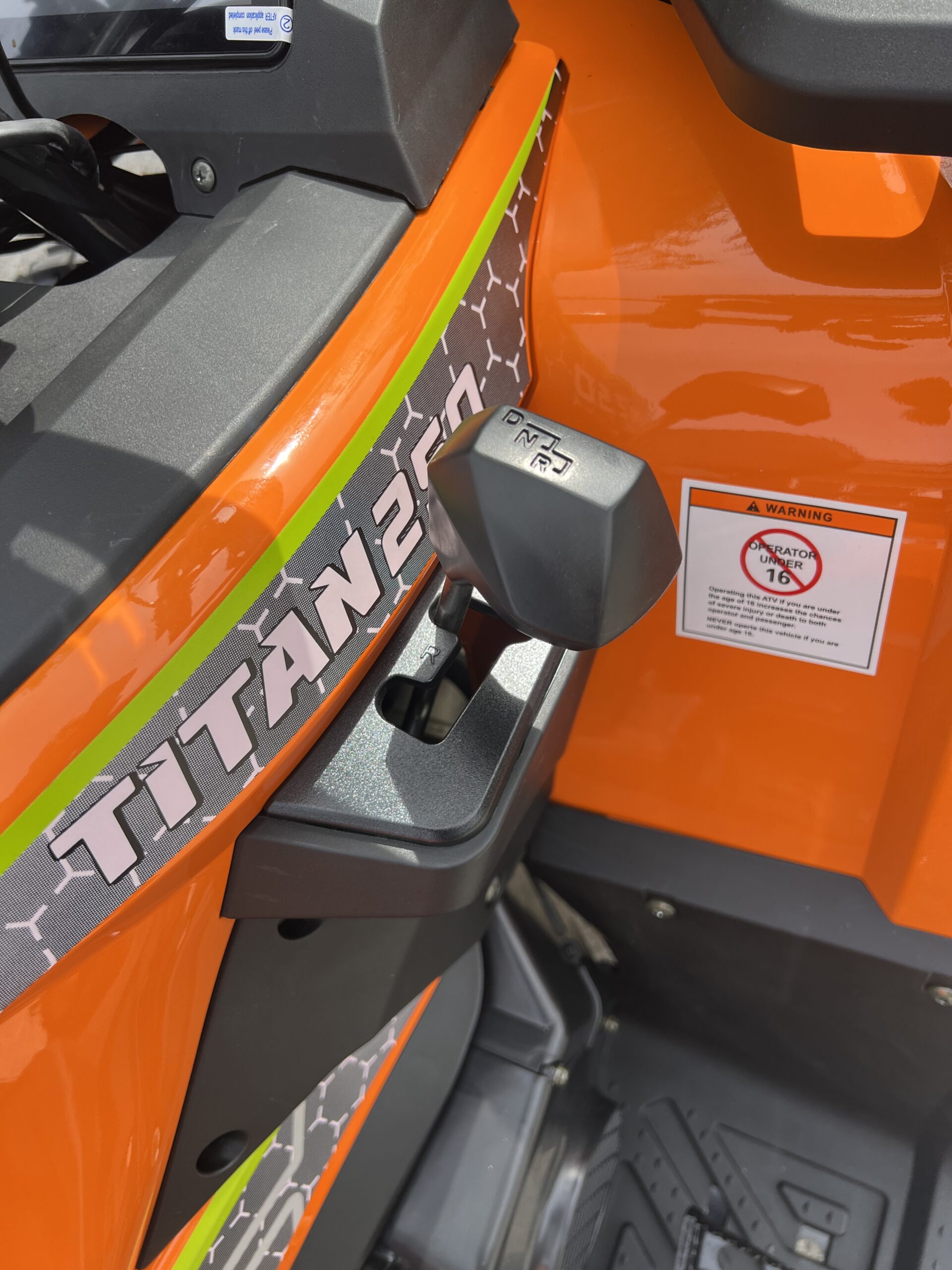 Бензиново atv 250cc, автомат, сертификат за регистрация, max motors titan